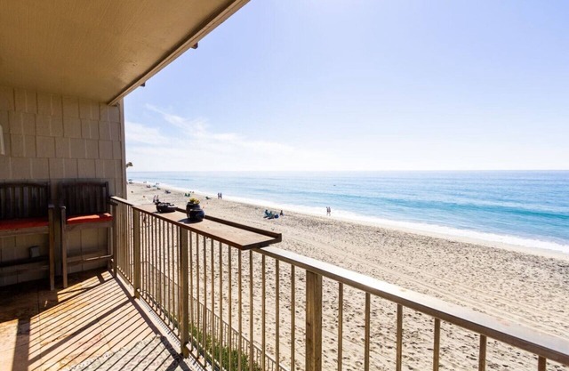 Oceanfront Condo on Sand, Walk to Carlsbad Village