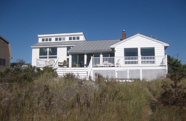 Oceanfront House - Sweeping Views and Lots of Space