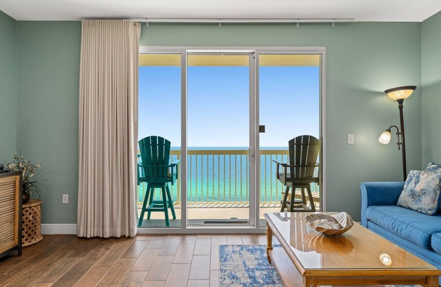 OCEANFRONT! RIGHT ON THE BEACH! Free Beach Chairs! 149 5 Star Reviews!