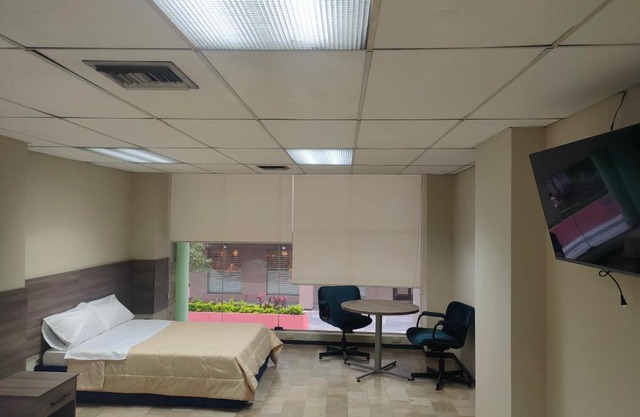 OCEANIk SUITES & HOTEL