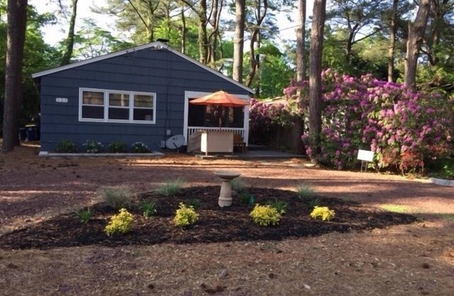 Oceanside Cozy Cottage 2 Blocks to Beach! Family & Dog Friendly! All Amenities!