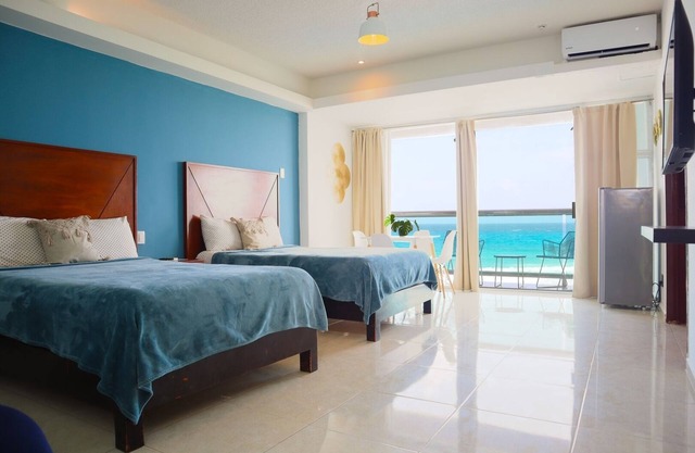 Oceanview 1 min walk to Coco B, pool, beach