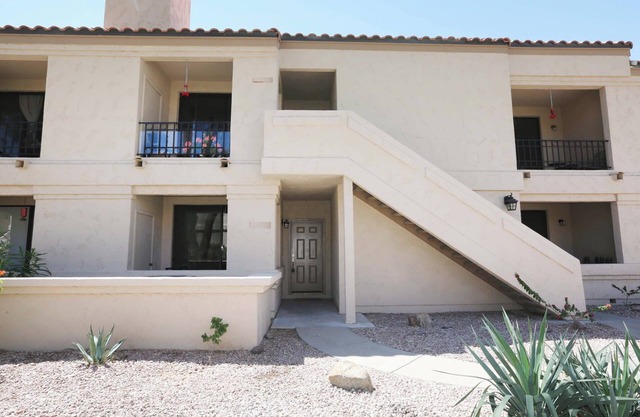 Ocotillo Lindo - The On Trend-Home Away From Home
