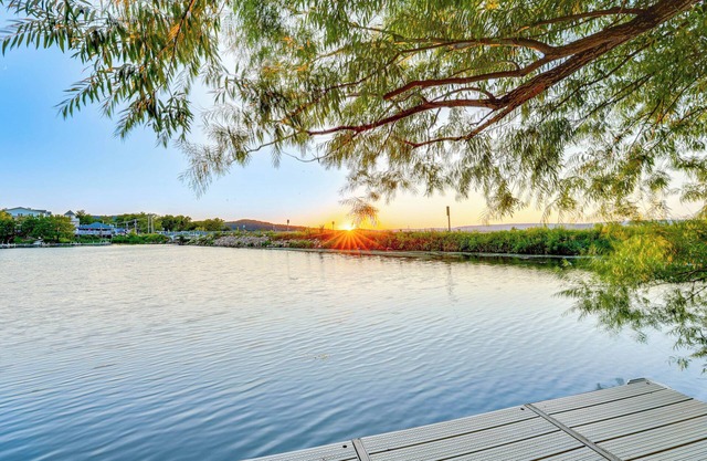 Okee Bay House on Lake Wisconsin w/Private Dock!