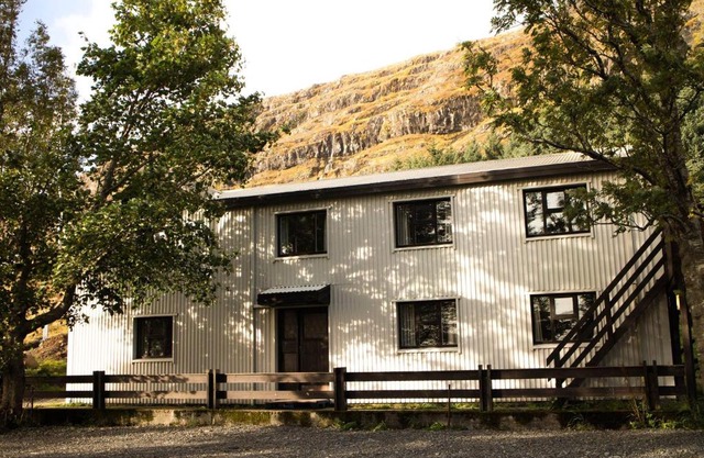 Old Cottage - Reynivellir II