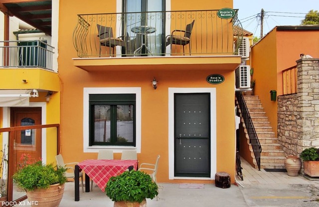 Old Harbour Apartments by CorfuEscapes