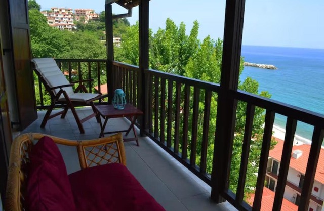 Olia & Myrto Apartments