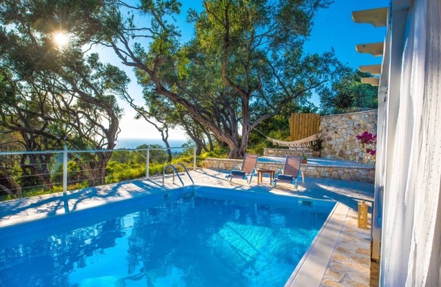 Olive Cottage - Two Bedroom Villa, Sleeps 4