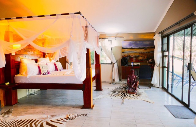 Omukuyu Wildlife Lodge