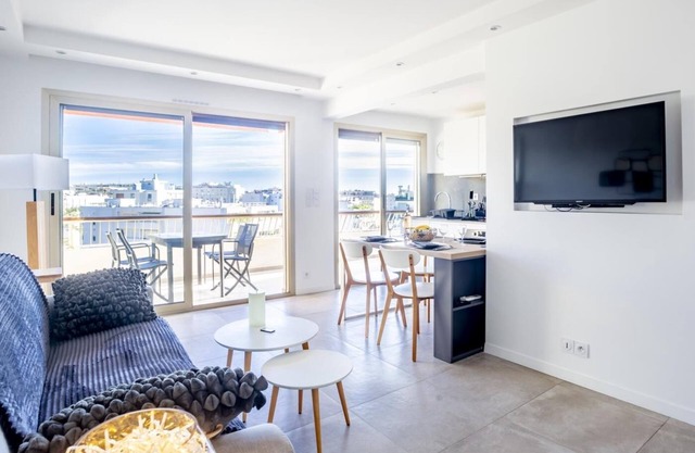 One BDRM flat A/C-Congress/Beaches by Olidesi