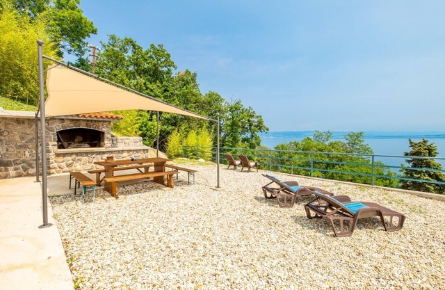 One bedroom apartment with terrace and sea view Mošćenička Draga, Opatija (A-7766-c)