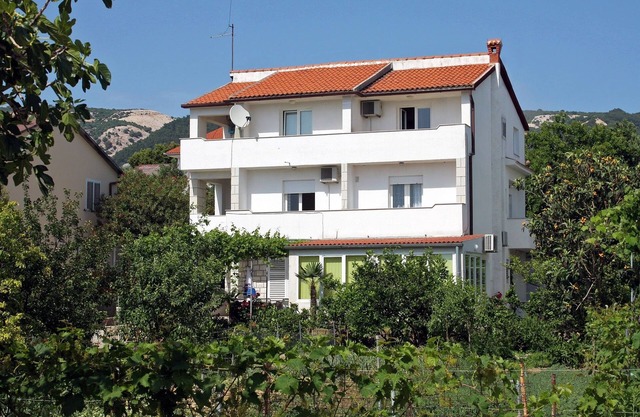 One bedroom apartment near beach Banjol, Rab (A-2008-b)