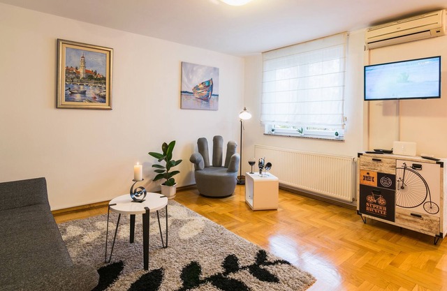 One bedroom apartment with air-conditioning Zagreb (A-16241-a)