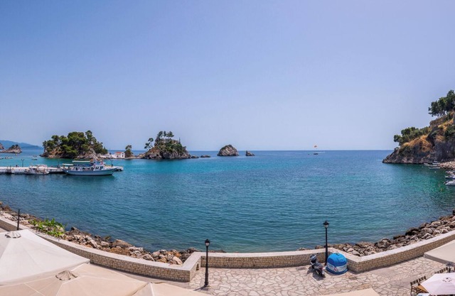 Oniro Luxury Suites in PargaTown.nCentral residence in the heart of PargaTown!