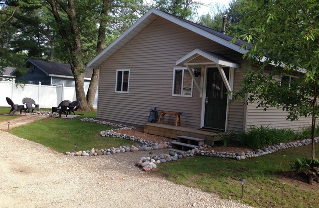 Open All Year. Ausable River Access. Newly Remodeled!