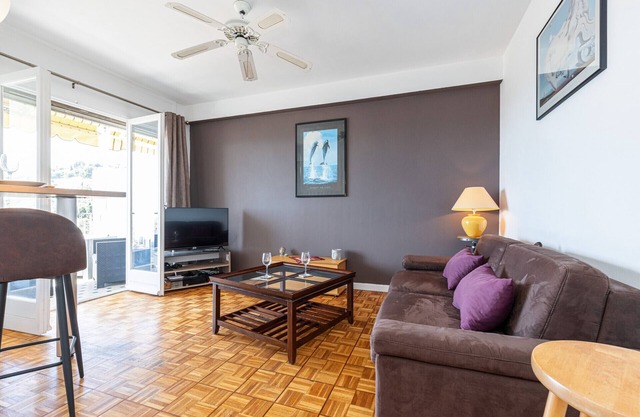 Open View - Studio with Garage