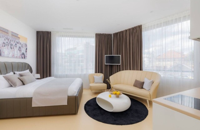 Optimum Apartment Crazy China Junior