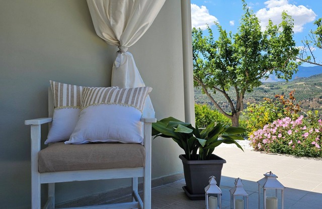 Ornament:Infinite Nature VillanFeel Nature, Enjoy Serenity, Live THE Experience!