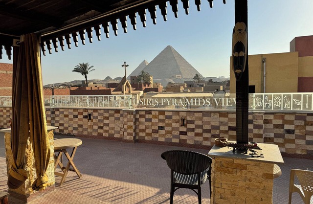Osiris pyramids view inn