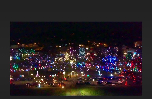 “our little retro scene” No cleaning fee and no Taxes all include.