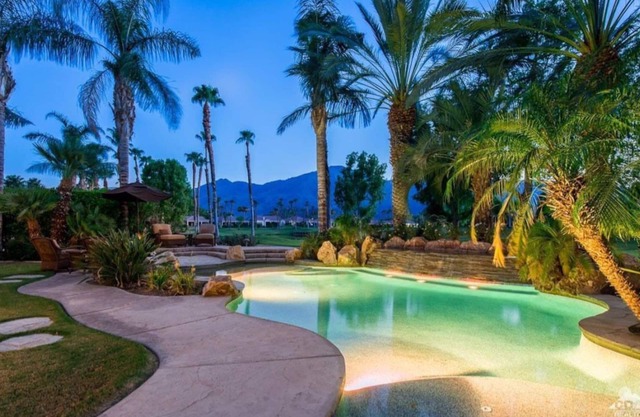 Outdoor oasis with lush pool/spa & waterfall 4BR plus Den, #066529
