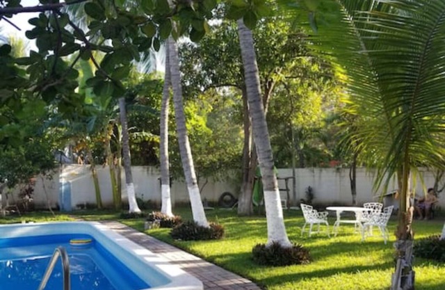 Outdoor Paradise @ Rancho Lovo –La Libertad -Stunning and enjoyable beach house!