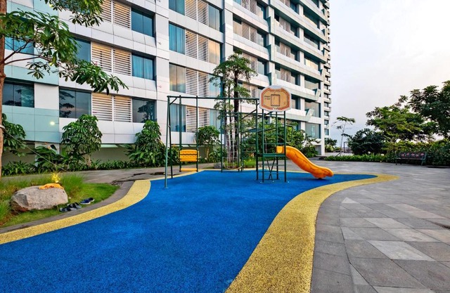 OYO 3390 Apartment Grand Kamala Lagoon Avenue