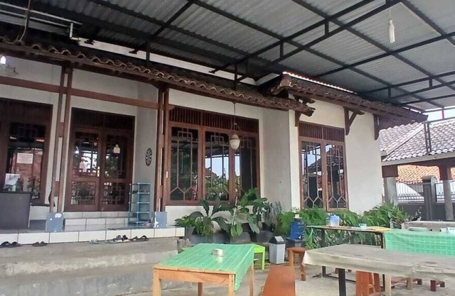 OYO 94212 Home Stay Syariah Annur