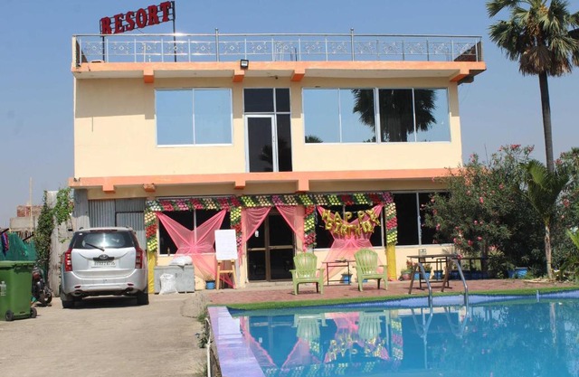 OYO Falgu Resort & Cafe
