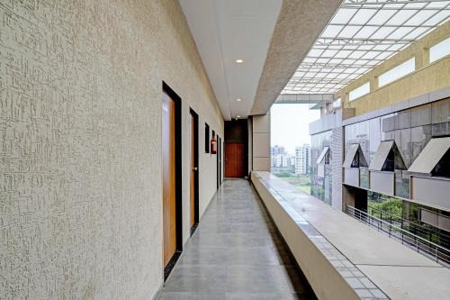 OYO Flagship Hotel 9