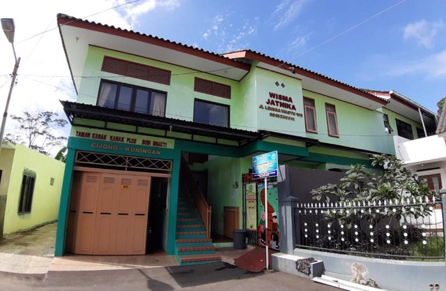 OYO Life 2884 Wisma Jatnika Syariah