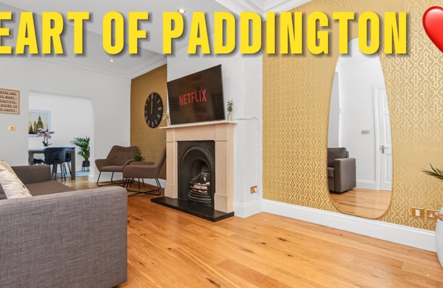 Paddington Station Exceptional 4 bedroom House!