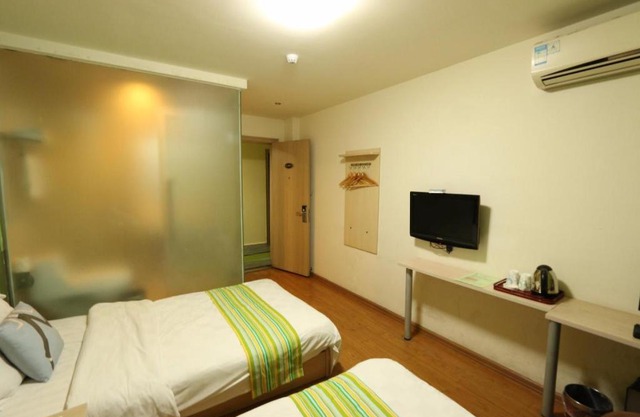 Pai Hotel Xian Beilin Musume Peace Gate