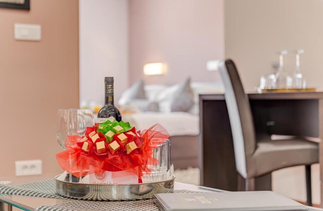 Palace Suites Heritage Hotel - Adults Only