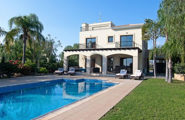 Palm Retreat Villa with Private Pool