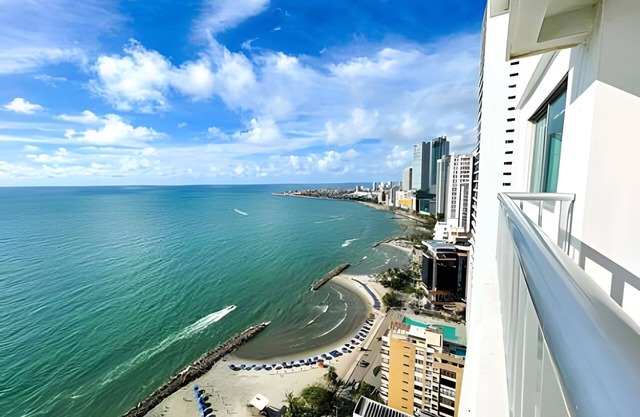 Palmetto 2701 - balcón, vista al mar y a la Bahía