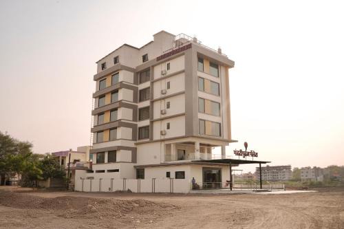 Pandharipuram Palace