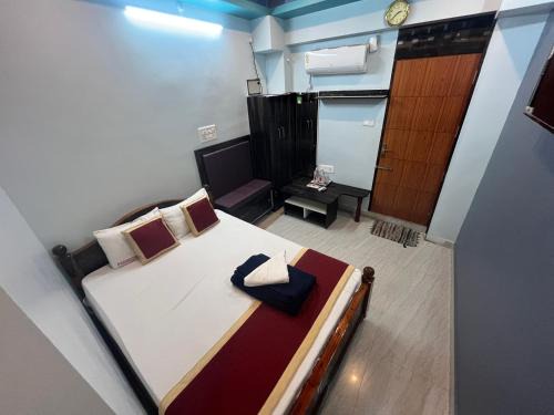 PANMOZHI RESIDENCY -Luxury comfort stay