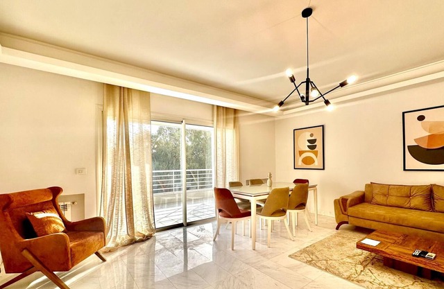 Panorama B12 spacious 2bds with forest view