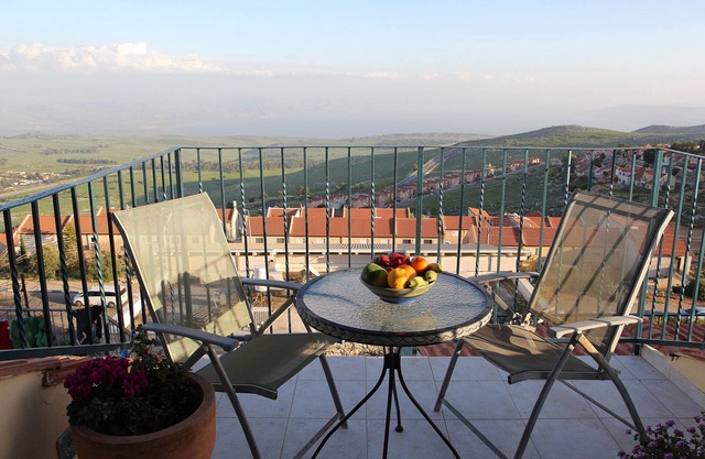 Panorama View of Sea Of Galilee; Close to all atractions; Homemade Breakfast!