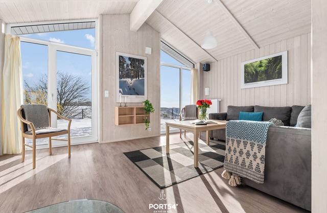 Panoramablick 53 - cozy vacation home for 10 people with sauna & whirlpool tub