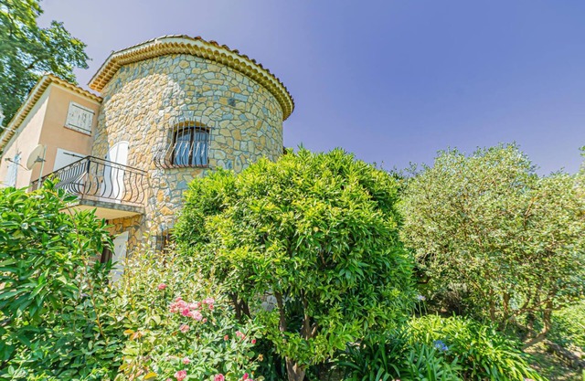 Panoramic Views 2 Bed Flat Sleeps 8 - Wifi & Tv