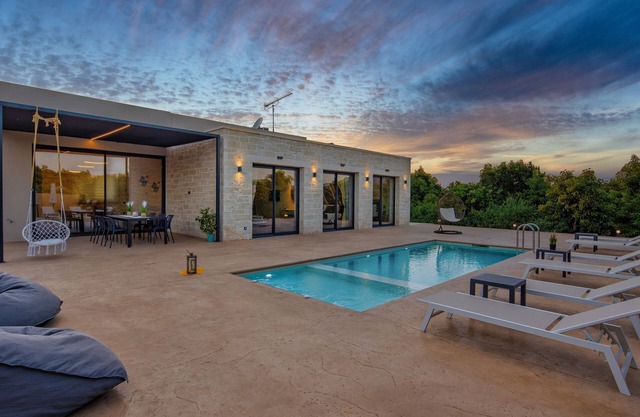 PanStel - Villa Aurora with private pool & jacuzzi