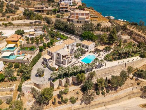 Pantanassa Palm Tree Mansion