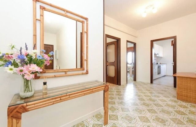 Paola Apartment: Spacious apartment with free air conditioning, parking, Wi-Fi.