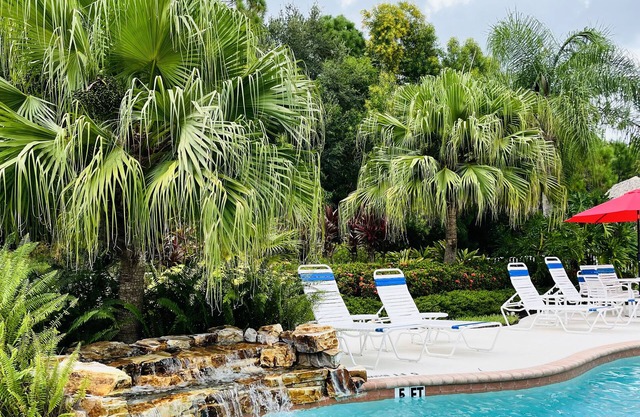 Paradise Awaits at Your Coral Falls Getaway at Lely Resort - Weekly Rentals!