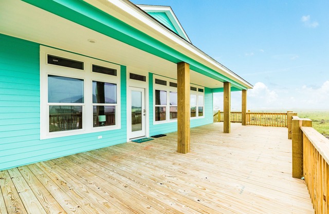 Paradise | Steps to Beach | Game Room | Family Fun