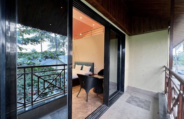 Paramount Riverfront Resort & Spa