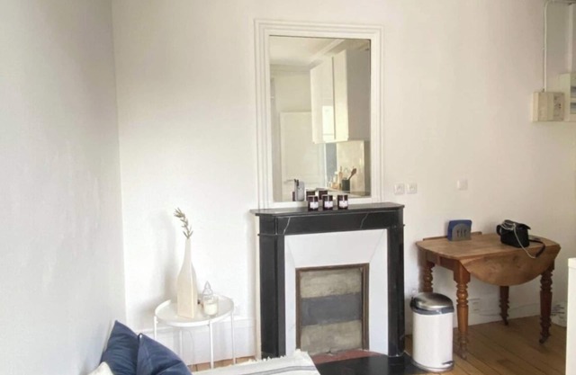 Paris Étoile : Superbe Appart Refait à Neuf, 33m2