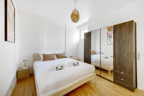 Paris City Center Vibrant